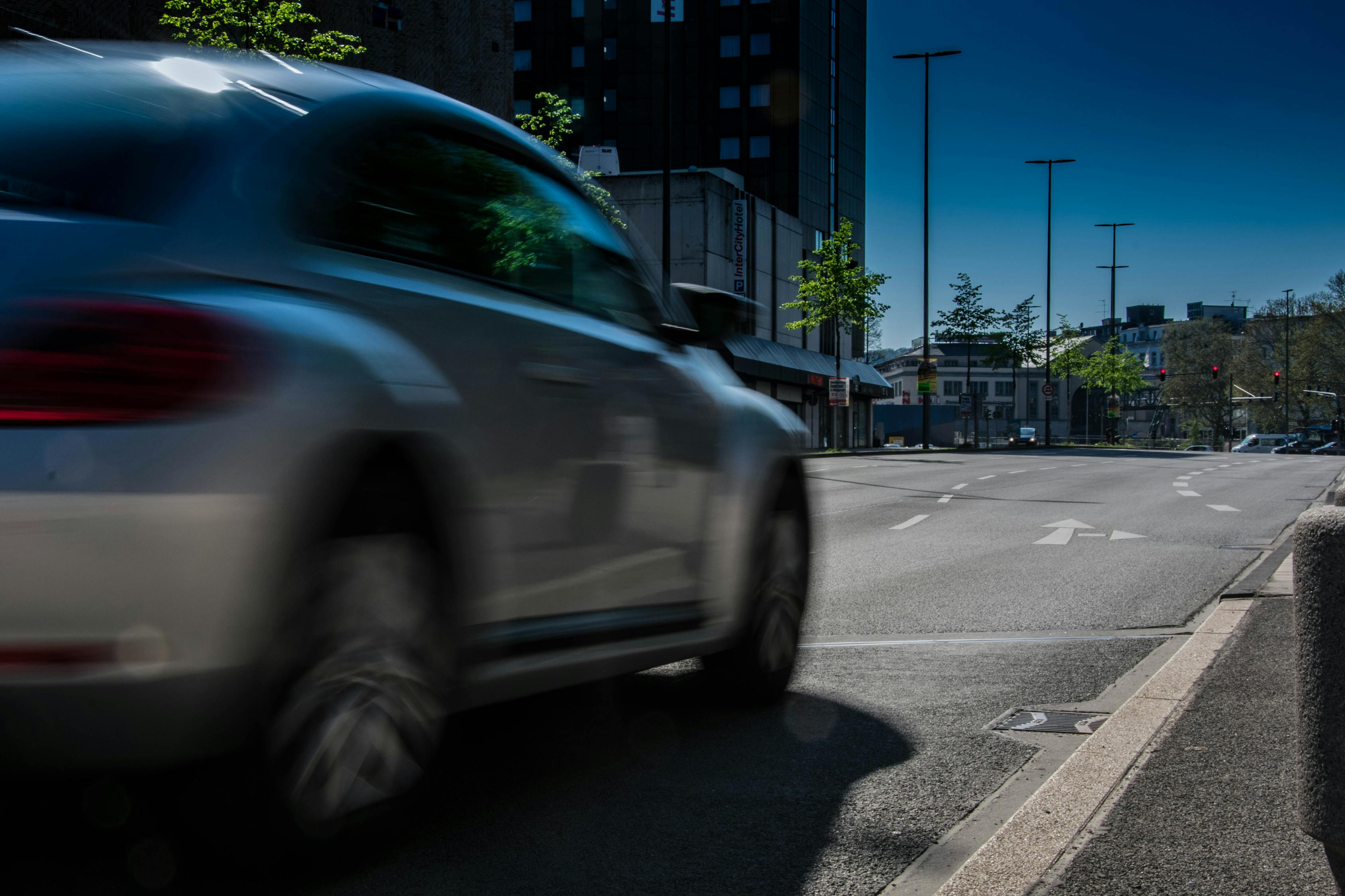 重塑城市交通生態(tài)，出租車(chē)最新政策新聞解析